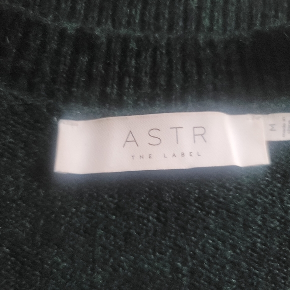 ASTR deep green "Nicola" sweater - Picture 5 of 9